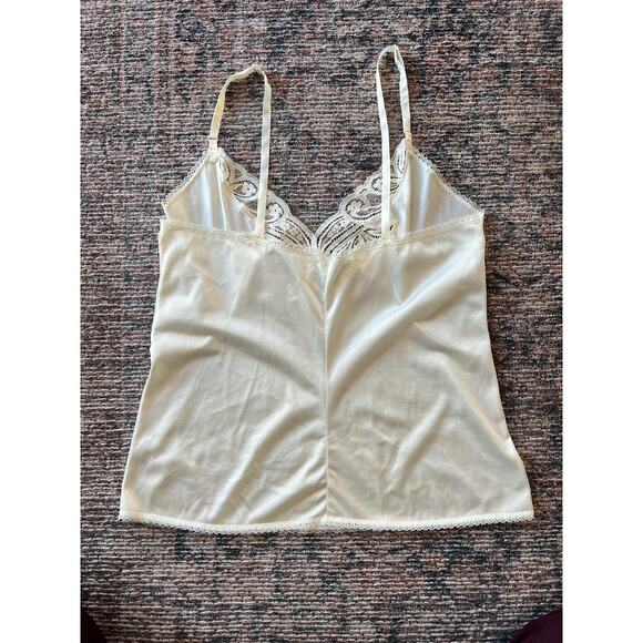 Vintage Cream Lace Camisole – Adjustable Straps - Picture 4 of 4